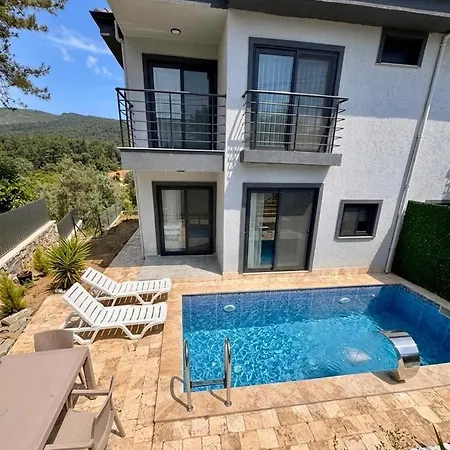 Duplex With Private Pool In Akyaka Atakoey موجلا